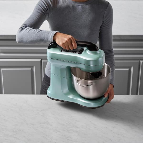 KitchenAid - Fitted Stand Mixer Cover - Silver Frost