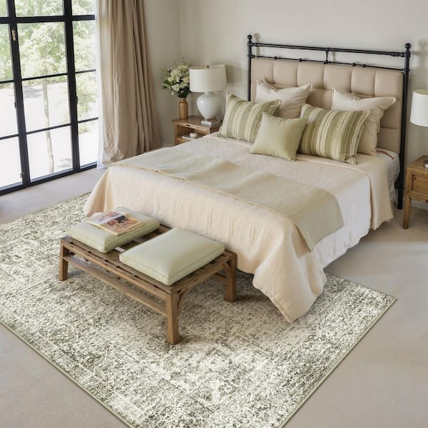 HaiiMeid Lambert 6 ft. X 9 ft. Taupe Vintage Washable Medallion