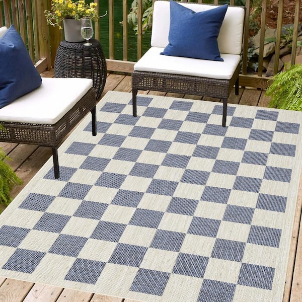 Daisy Blue and Ivory 6 ft. x 9 ft. Indoor/Outdoor Area Rug