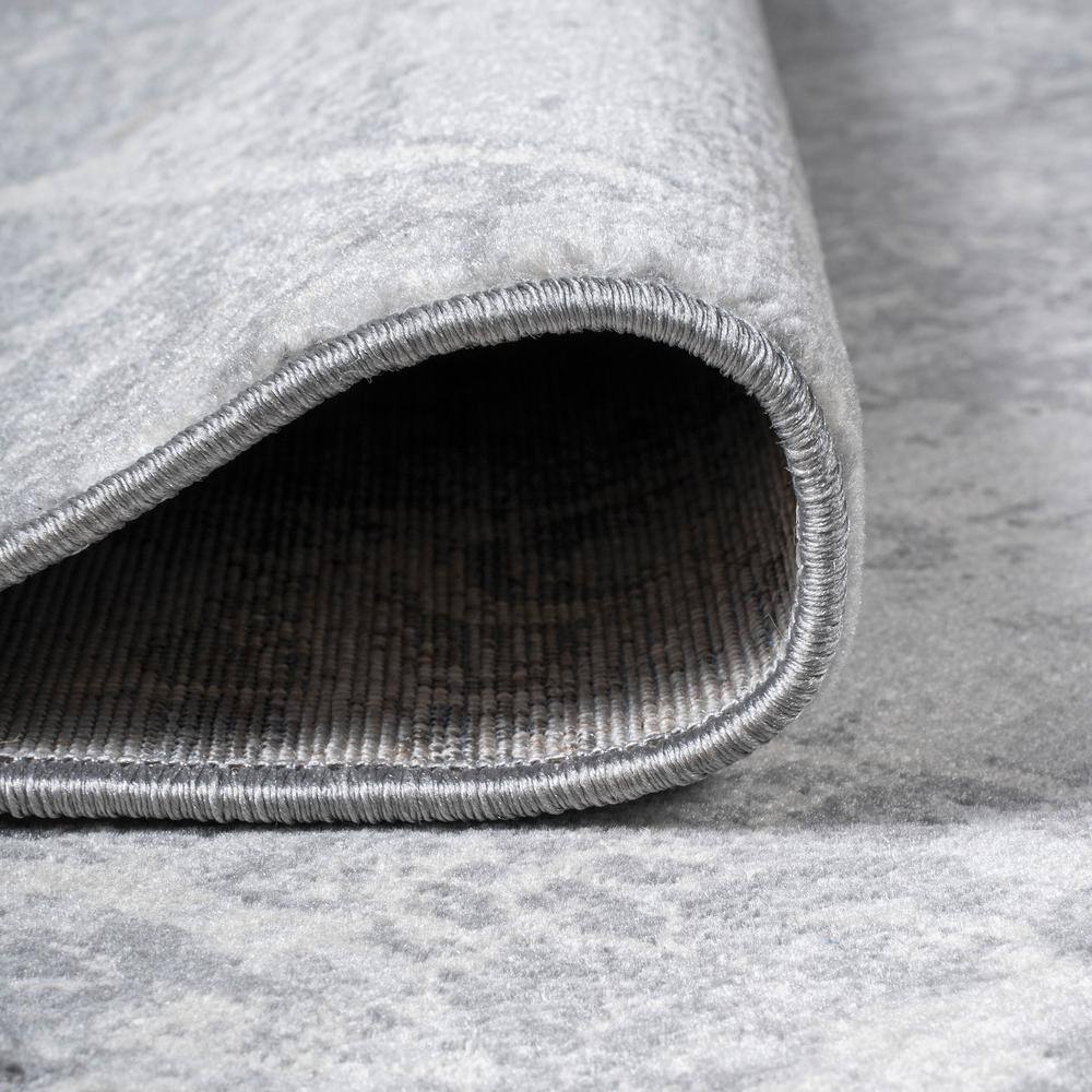 Modern Classic Persian Motif 5' Square Rug in Shades of Gray