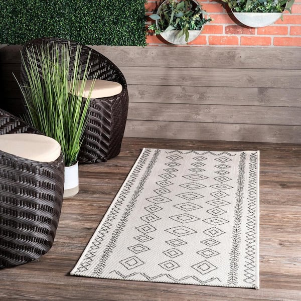 Serna Moroccan Diamonds Ivory 2 ft. x 12 ft. Indoor/Outdoor Runner Patio Rug