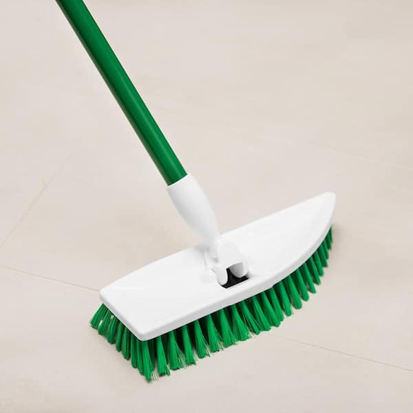 Libman No Knees Floor Scrub Brush with Steel Handle 122 - The Home Depot