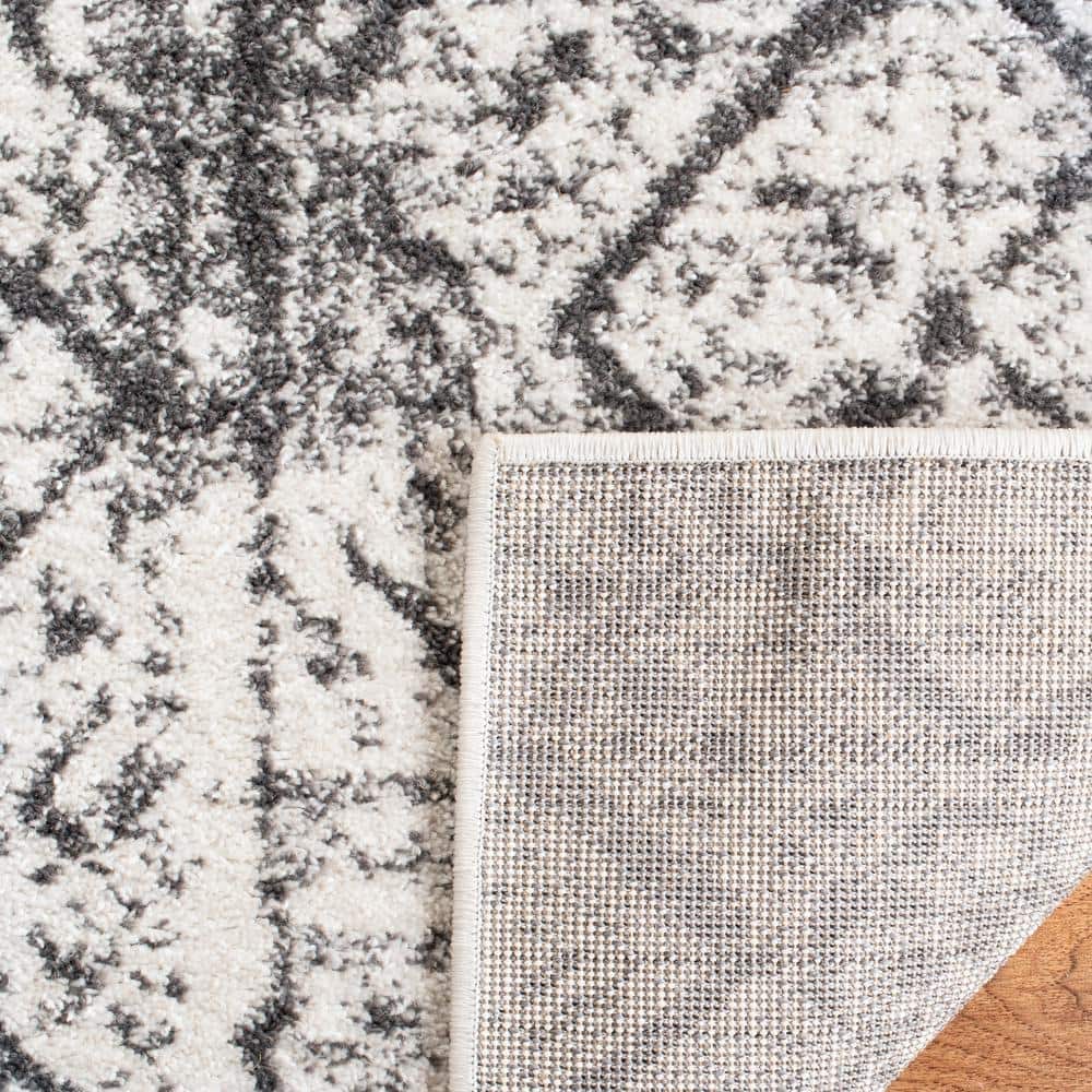 Silver & Black Synthetic Reversible Area Rug 59"x76"