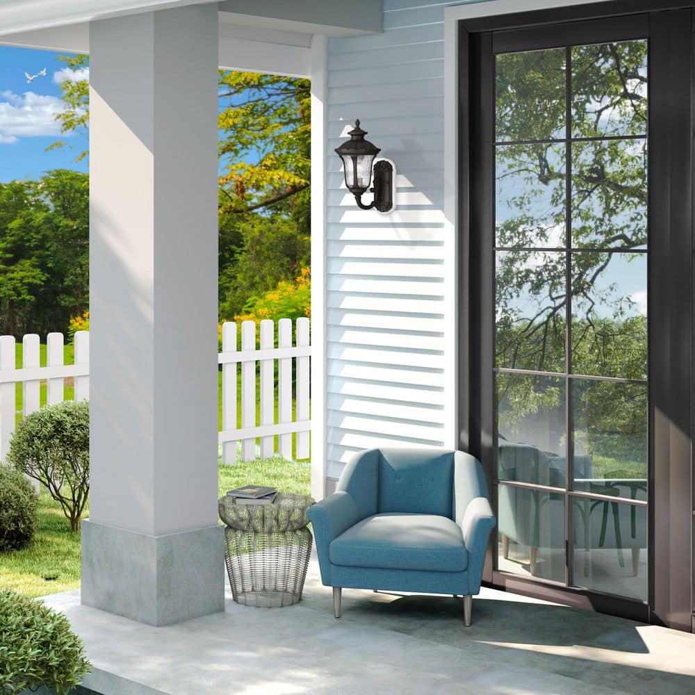 Bronze Traditional Outdoor Wall Lantern with Clear Water Glass