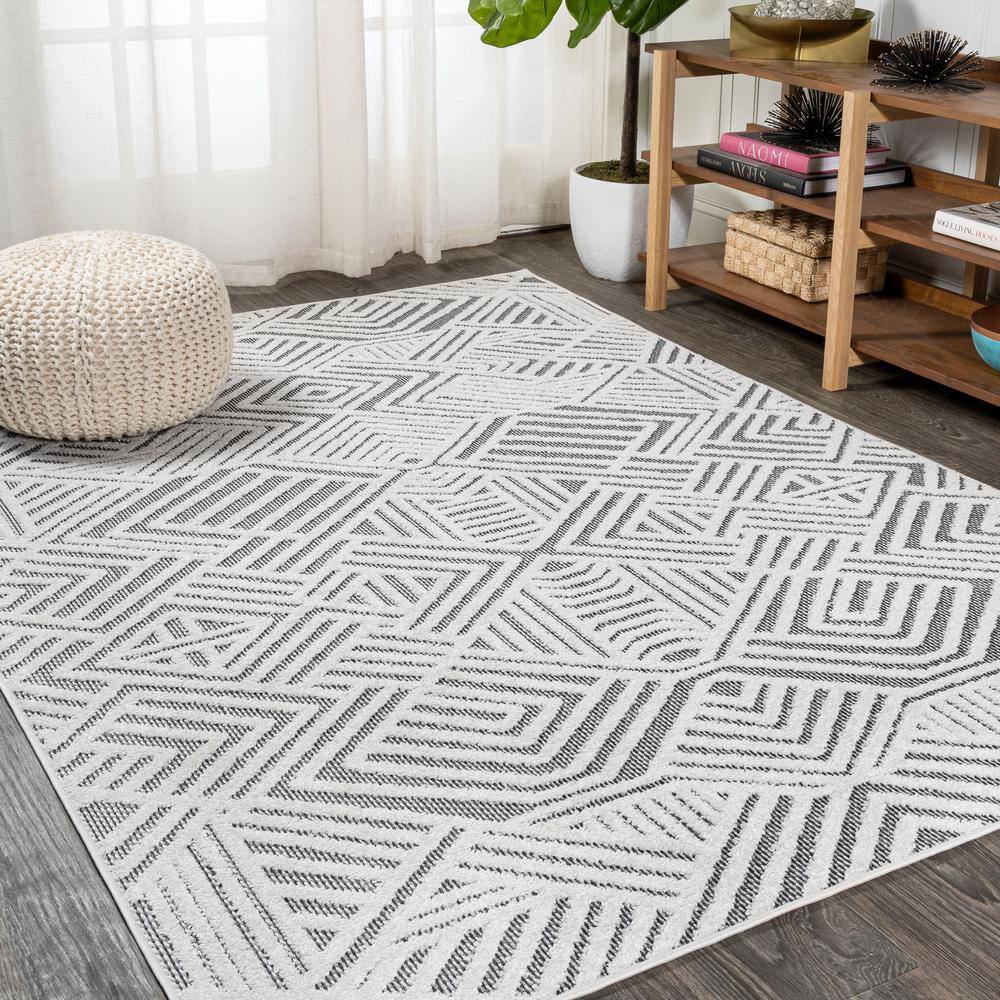 Jordan Ivory Geometric Synthetic 3'x5' Indoor/Outdoor Rug