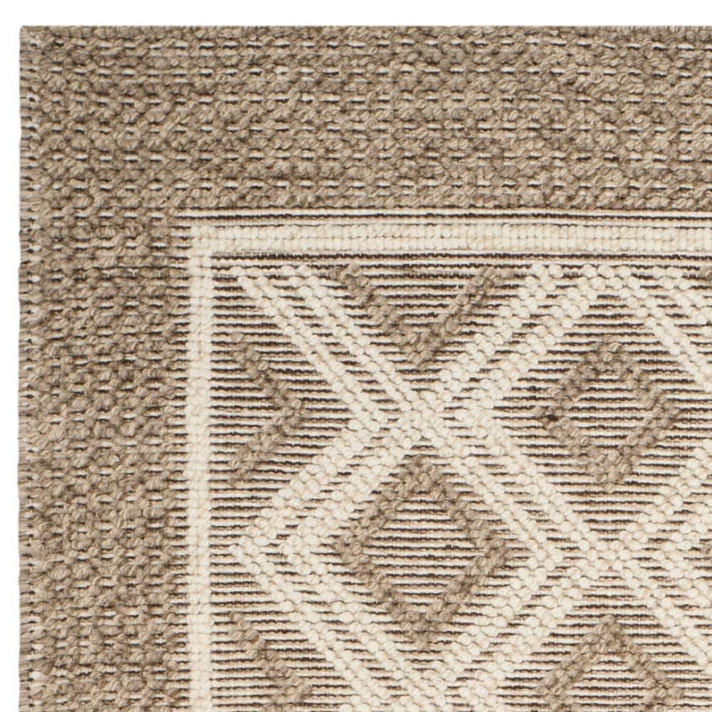 Beige and Ivory Handwoven Wool Rectangular Area Rug, 5' x 8'