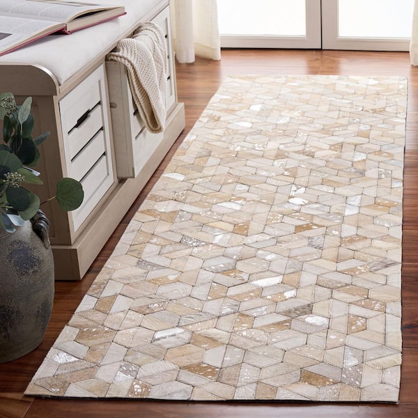 Studio Leather 2 ft. x 7 ft. Ivory/Silver Distressed Hexagons Runner Rug