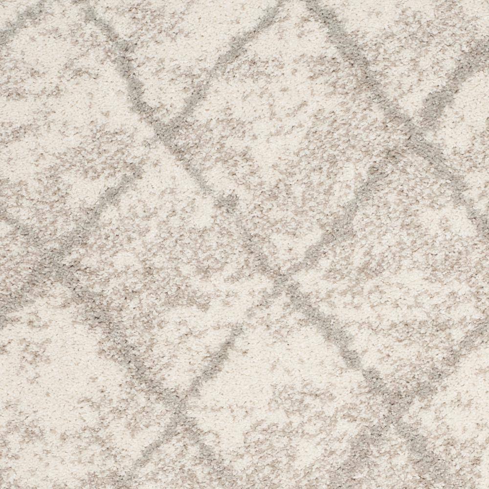 6' x 9' Gray and Cream Shag Area Rug