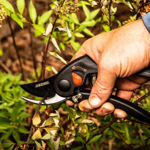 Adjustable Bypass Hand Pruner with Teflon Coated Steel Blades