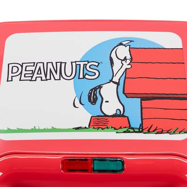 Uncanny Brands Peanuts Snoopy Red 500-Watt Single Grilled Cheese Sandwich  Maker PP2-PEA-SN1 - The Home Depot