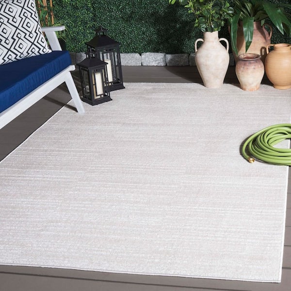 Stella Ivory 4 ft. x 6 ft. High-Low Solid Striped Indoor/Outdoor Area Rug