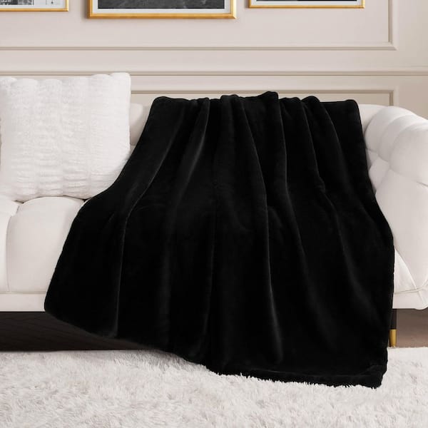 Solid Rabbit Mink Black Plush 50 in. x 70 in. Polyester Throw Blanket