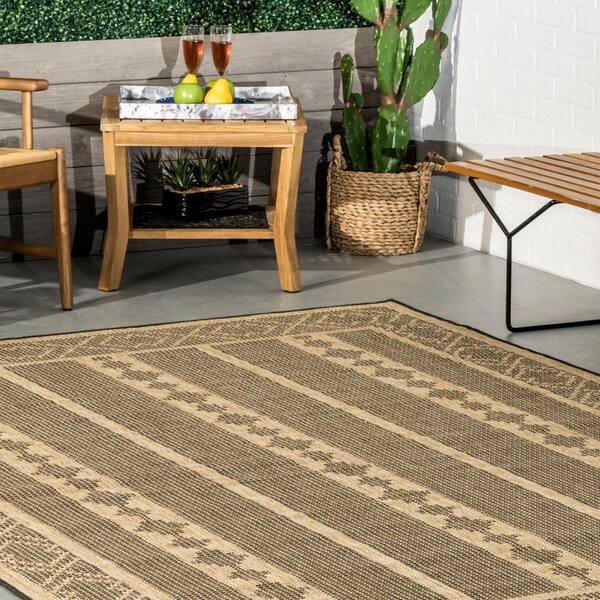 nuLOOM Landry Aztec Indoor/Outdoor Area Rug 2' x 3' in Charcoal