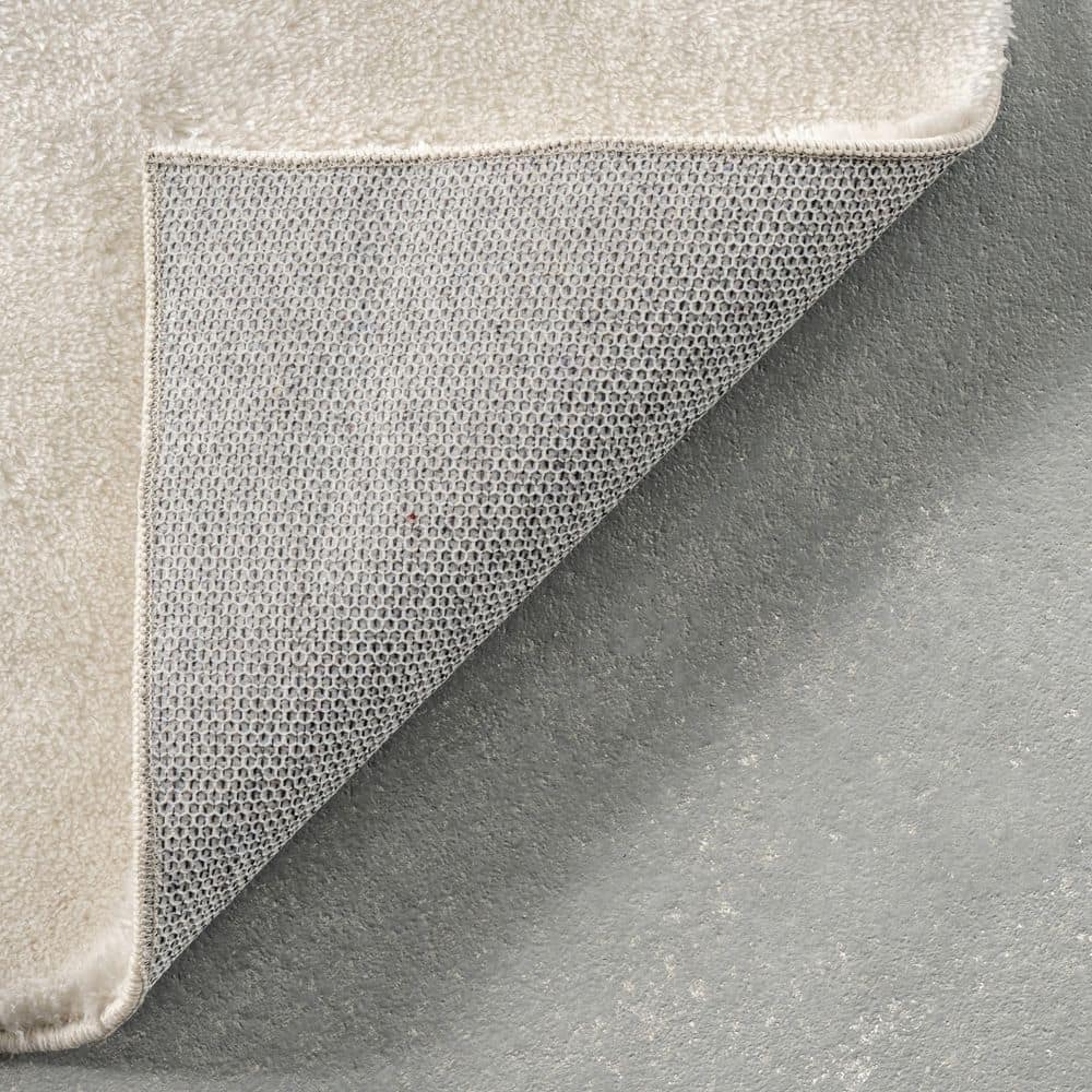 White 4' x 6' Solid Shag Machine Washable Area Rug