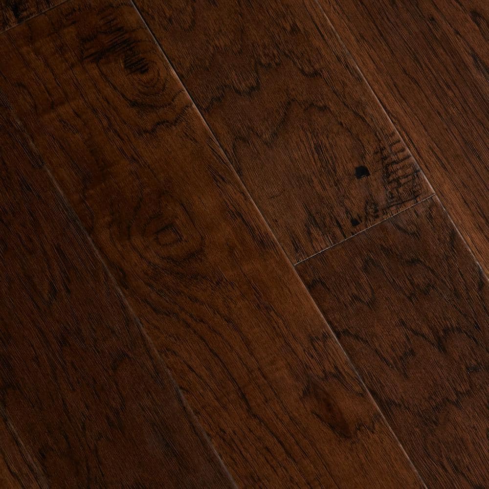 Home Legend Hand Scraped Distressed Alvarado Hickory 1 2 In X 5 In Varying Length Engineered Hardwood Flooring 26 25 Sq Ft Case Hl154p The Home Depot
