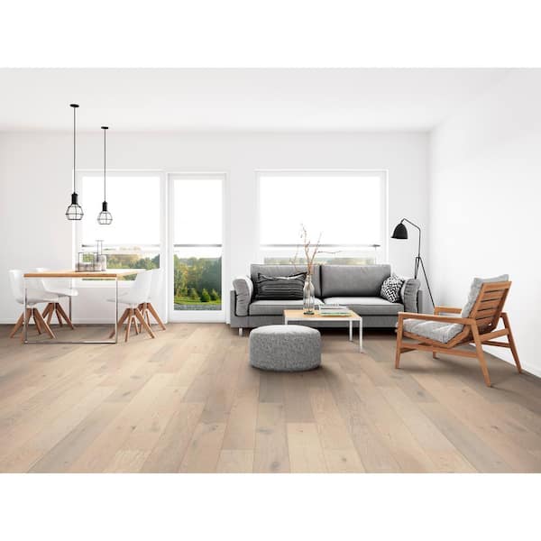 Blue Ridge Hardwood Flooring Castlebury Constellation White Oak 1/2 in. T X 7.5 in. W Tongue and Groove Engineered Hardwood Flooring (27 sq.ft./case)