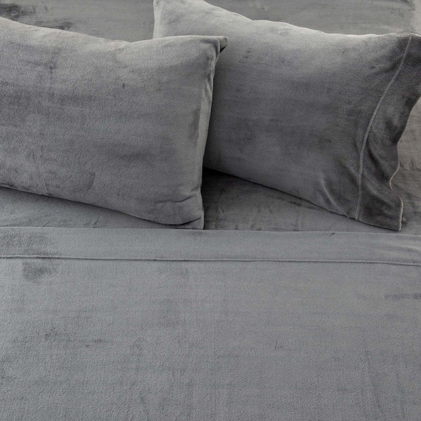FRESHFOLDS Grey Ultra Soft Solid Color Velvet Plush Polyester Full Bed Sheet Set