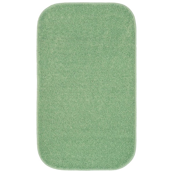 Sedona 21 in. x 34 in. Deep Fern Green Solid Color Plush Polypropylene Rectangle Bath Rug