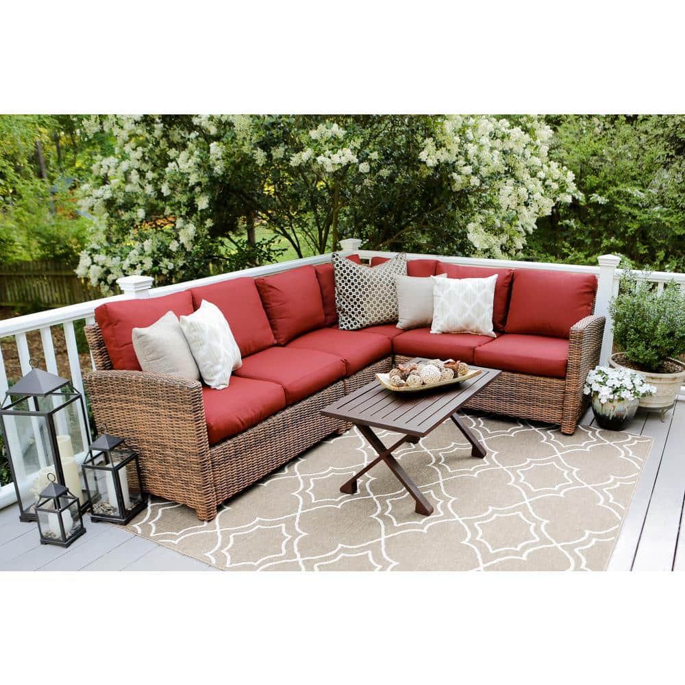 Leisure Made Dalton 5Piece Wicker Sectional Seating Set with Red