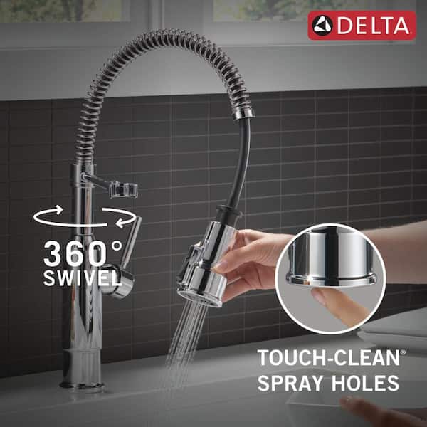 Delta Theodora Single-Handle Pull-Down Sprayer Kitchen Faucet with