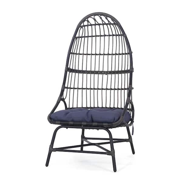 Zeus & Ruta Gray Basket Wicker Outdoor Lounge Chair with Navy Blue Cushion for Poolside, Patio, Garden and Deck