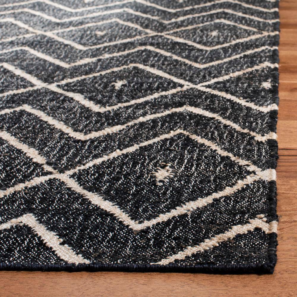 Handmade Charcoal and Natural Wool Cotton 8' x 10' Area Rug