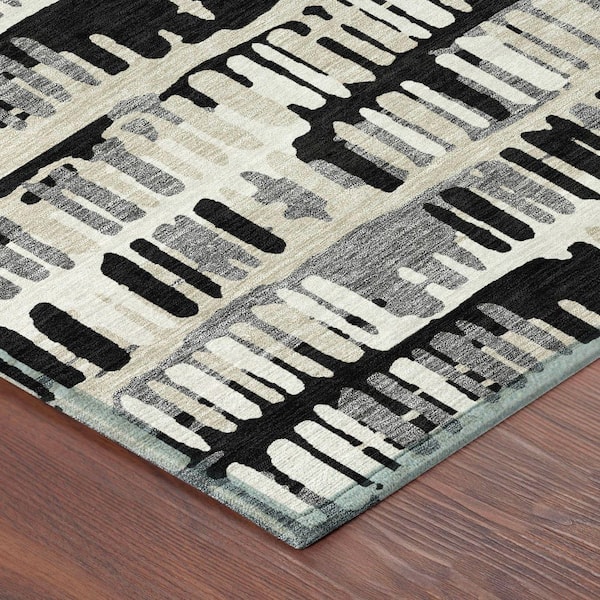 Chantille Machine Washable Indoor/Outdoor Abstract ACN2663 Black 2 ft. x 3 ft. Accent Rug