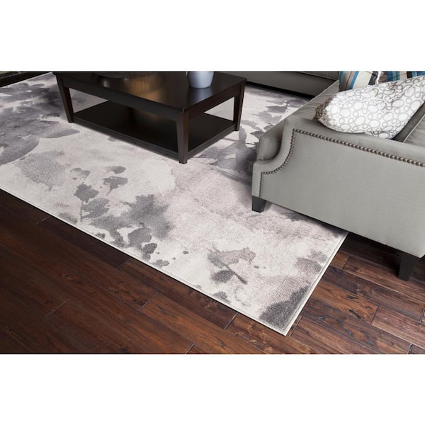 Lara Watercolor Flower Ivory 7 ft. x 9 ft. Area Rug