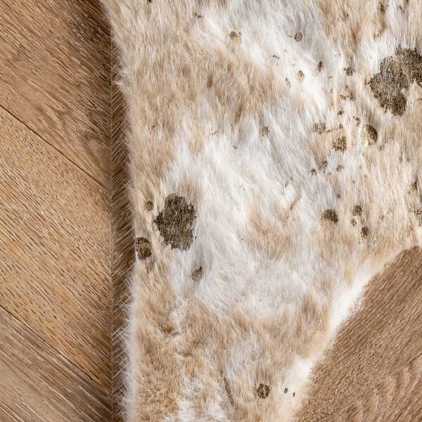 StyleWell - Alferce Faux Cowhide Off-White 4 ft. x 5 ft. Shaped Accent Rug