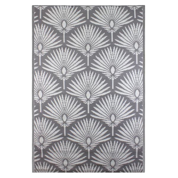 Gray and White 4 ft. x 6 ft. Abstract Polypropylene Indoor/Outdoor Area Rug