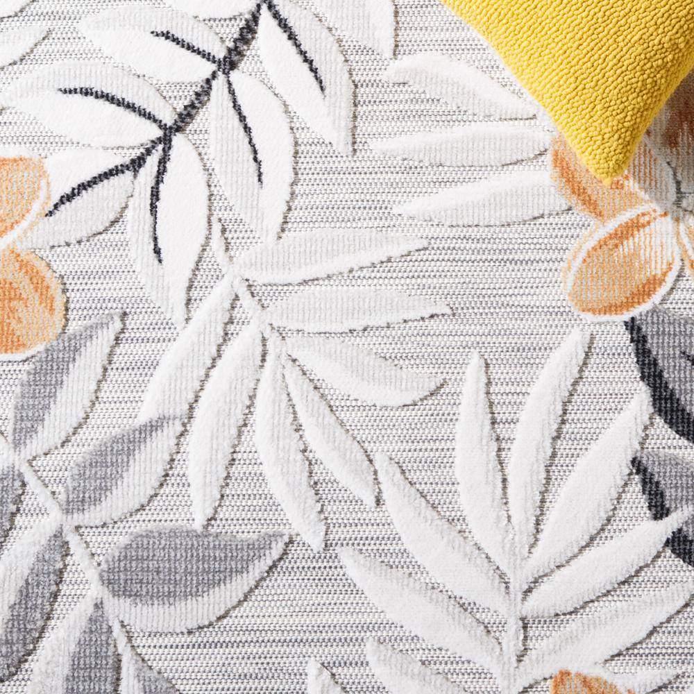 Cabana Ivory Floral Synthetic 2' x 9' Runner Rug