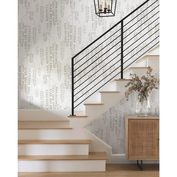 60.75 sq.ft. White Deco Wisteria Wallpaper
