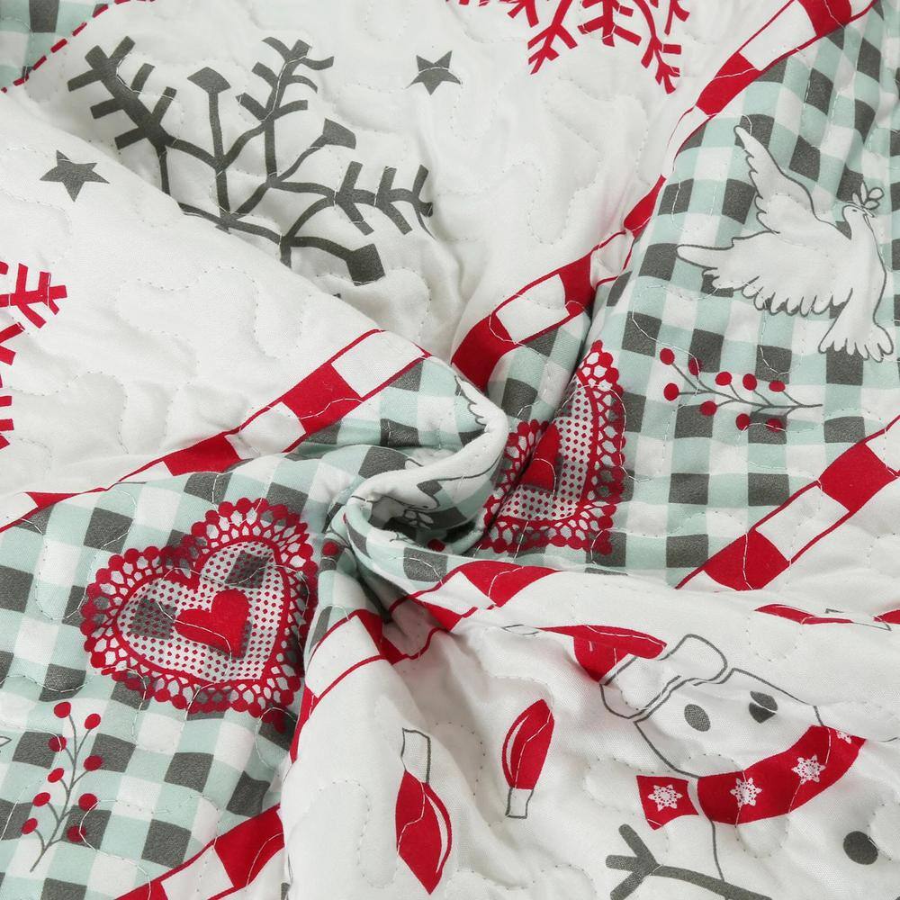 King Red Reversible Microfiber Christmas Quilt Set