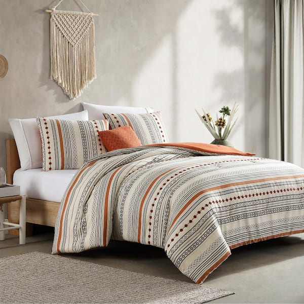 MODERN THREADS 4-Piece Layne Microfiber Queen Printed Comforter Set