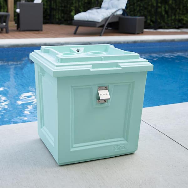 Insulated Fairfield Polyethylene Cooler with 50 Quart Storage