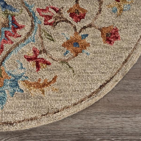 Seth Trailing Beige 6 ft. x 6 ft. Floral Oasis Round Area Rug