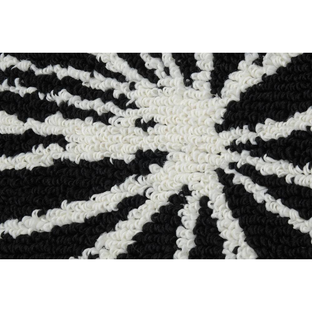 Modern Twist Black Floral Tufted Area Rug, 5' x 7', Easy Care