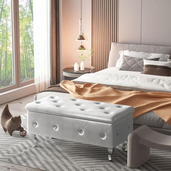 Silver bench for online bedroom