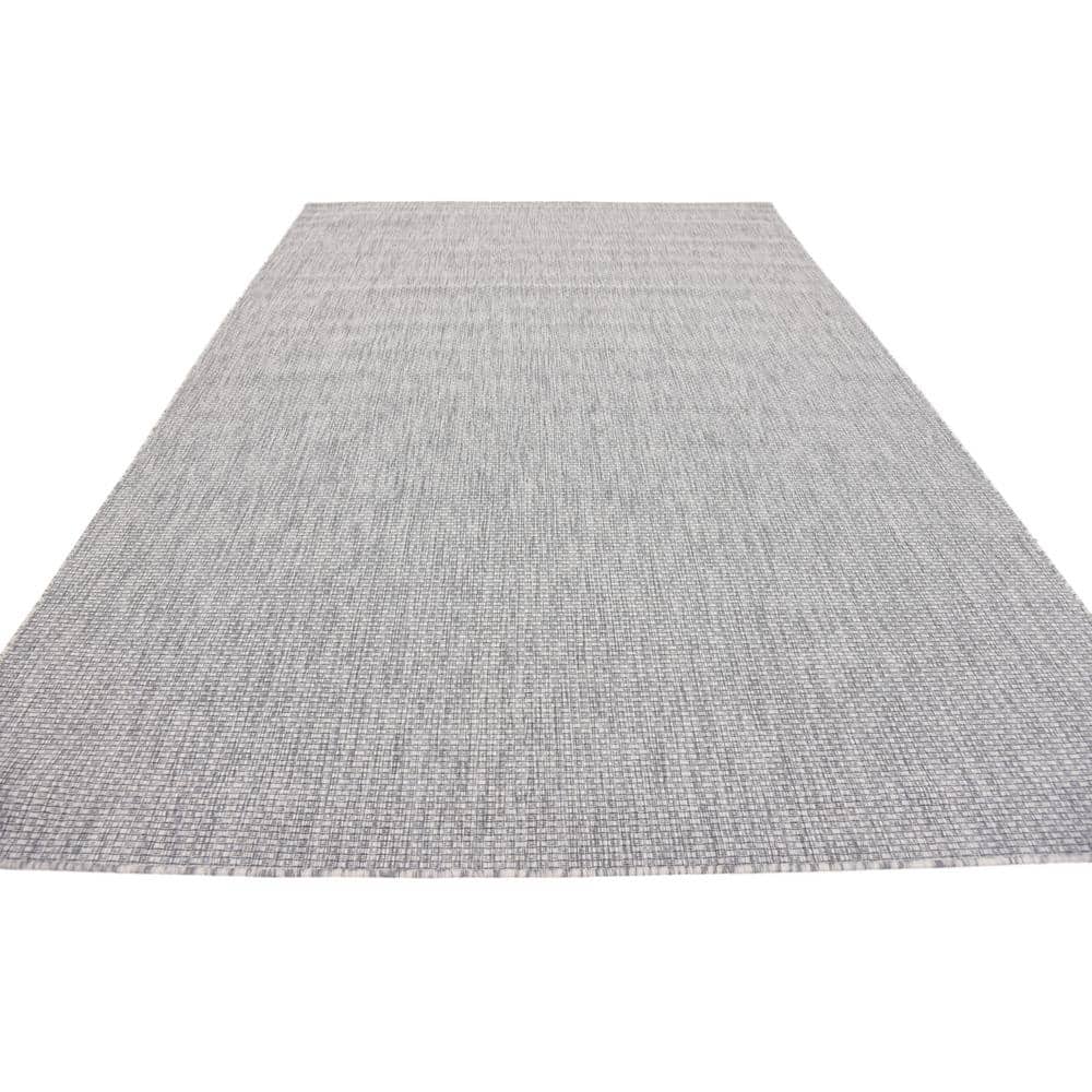 Modern Outdoor Solid Light Gray 7'x10' Synthetic Area Rug
