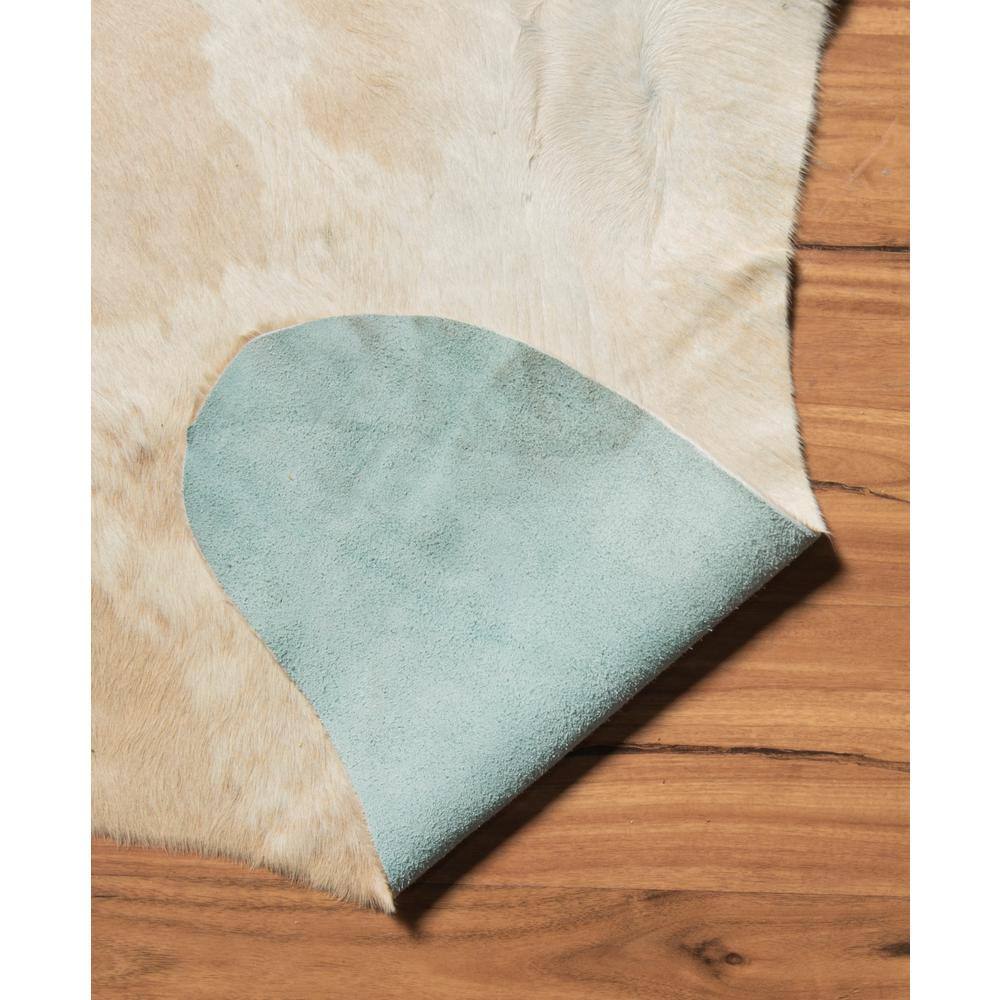 Cowhide Light Brindle 7 ft. x 7 ft. Indoor Area Rug - thumbnail 2
