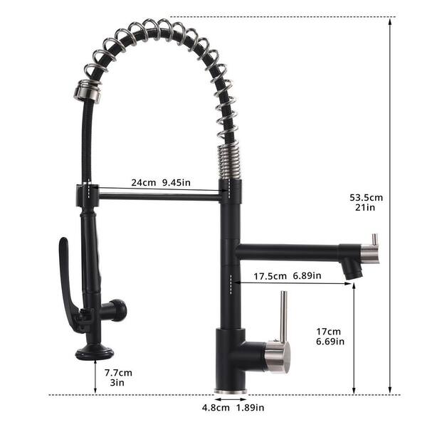 Single-Handle Kitchen Faucet with Pull-Out Sprayer in
