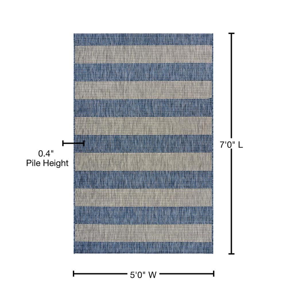 Coastal Charm Gray Synthetic 5' x 7' Indoor/Outdoor Area Rug