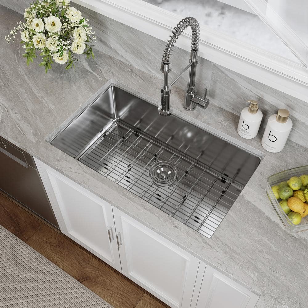 Elaina 32" Single Bowl Stainless Steel Kitchen Sink with Grid and Strainer