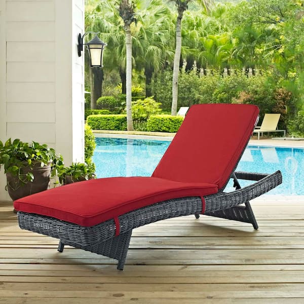 MODWAY Summon Gray Wicker Rattan Outdoor Chaise Lounge with