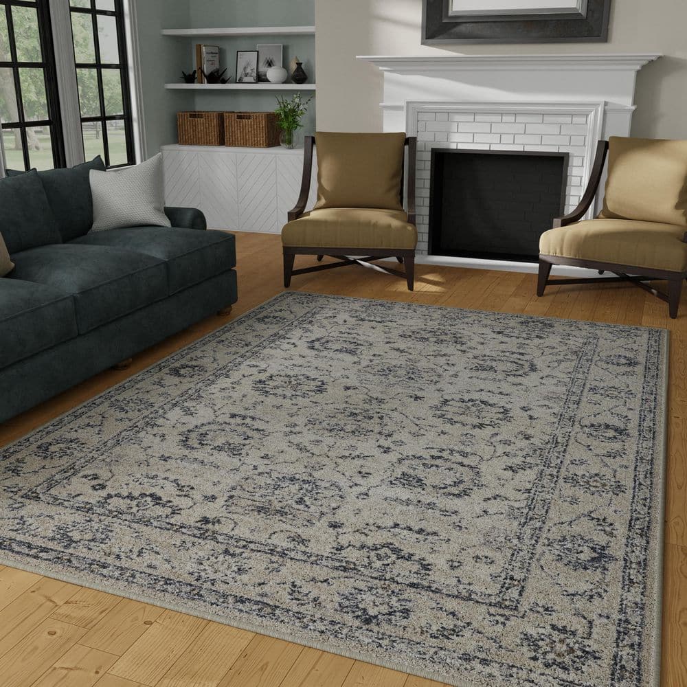 Gray and Ivory Floral Synthetic 4' x 6' Area Rug