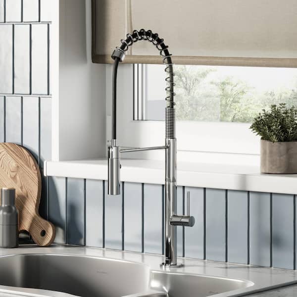 Swiss Madison Chalet Single-Handle Pull Down Kitchen Sprayer Faucet in Chrome