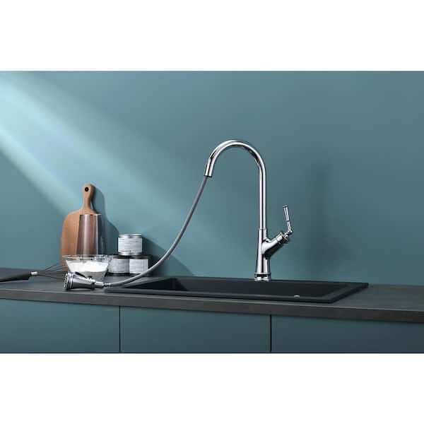 Single-Handle High Arc Pull Down Sprayer Kitchen Faucet with Sprayer in Chrome