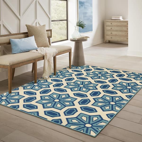 Aruba Ivory/Blue 7 ft. x 10 ft. Medallion Indoor/Outdoor Patio Area Rug