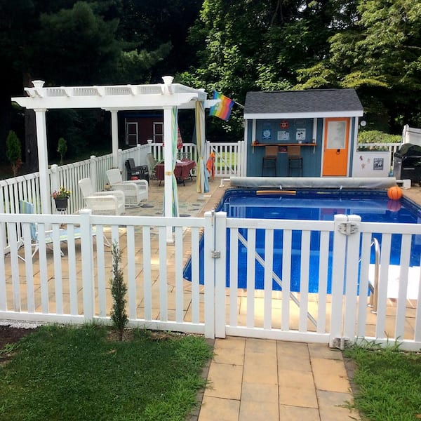 Captiva 8 ft. x 4 ft. White Vinyl Pool Double Fence Gate