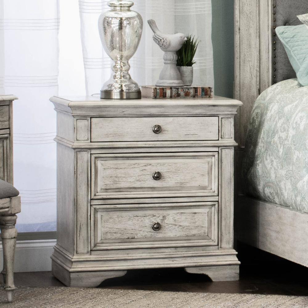 Highland Park Transitional 3-Drawer Nightstand in Distressed Ivory
